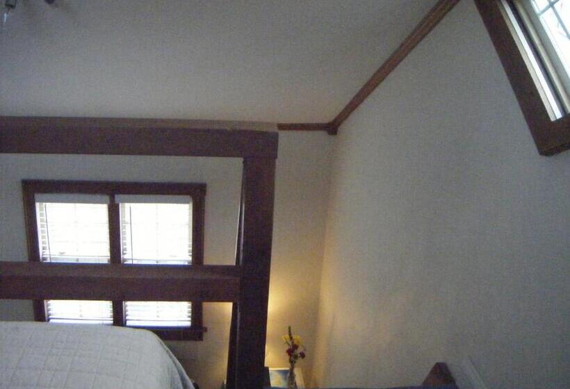 バス共有のスタンダードルーム, Moffett House Inn