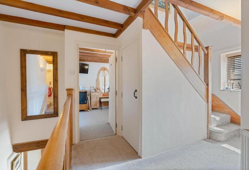 Habitació Estàndard Vista Jardí, Guiting Guest House