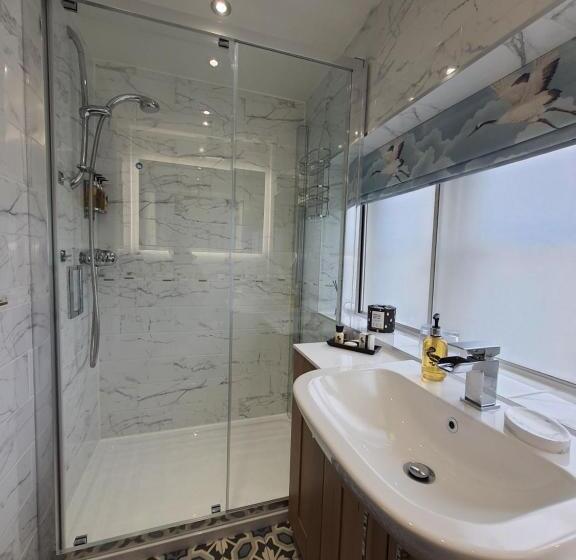 Habitació Estàndard Vista Jardí, Guiting Guest House