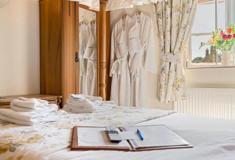 Habitació Estàndard Vista Jardí, Guiting Guest House