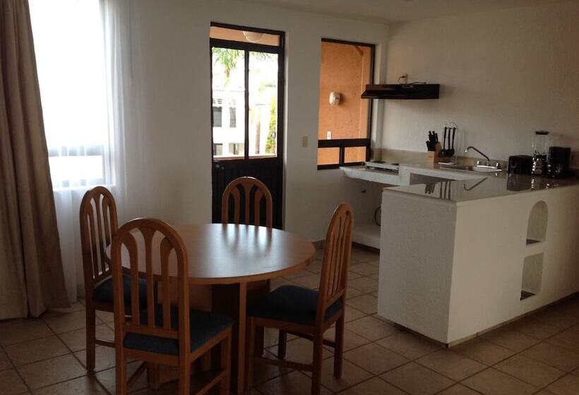 Апартаменты 2 Спальни, Sunrock Hotel and Suites