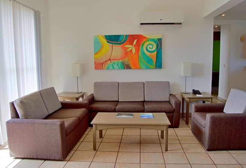 Апартаменты 2 Спальни, Sunrock Hotel and Suites