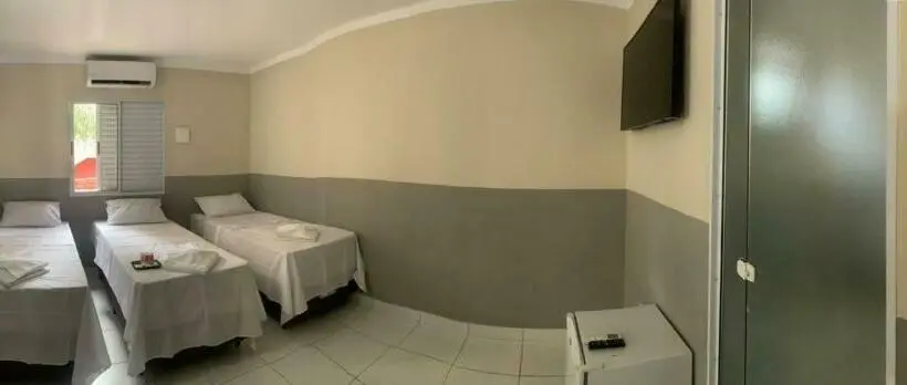 اتاق استاندارد سه نفره, Barão Ribeirão