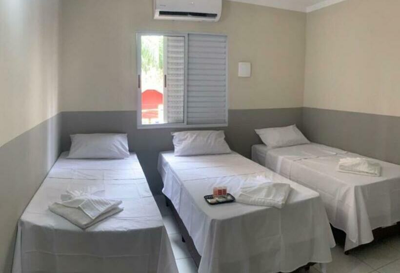 اتاق استاندارد سه نفره, Barão Ribeirão