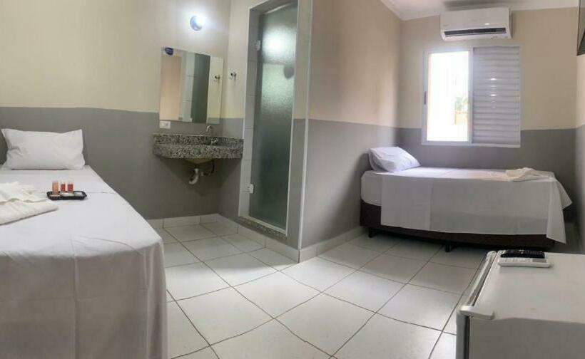 标准间, Barão Ribeirão