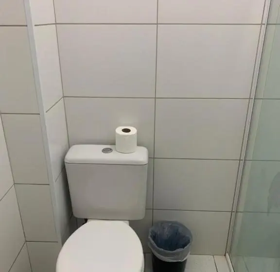 اتاق خانوادگی, Barão Ribeirão