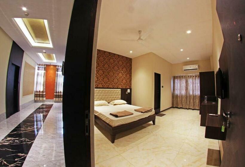 Номер Deluxe, Shubham Inn
