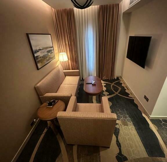 小型套房, Aldoliaa