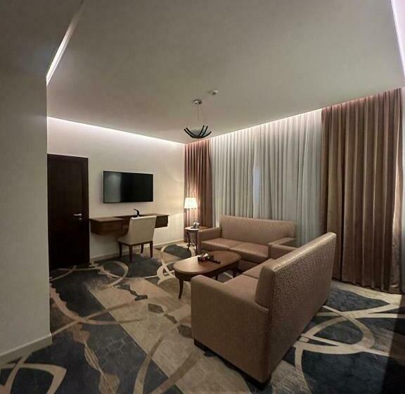 小型套房, Aldoliaa