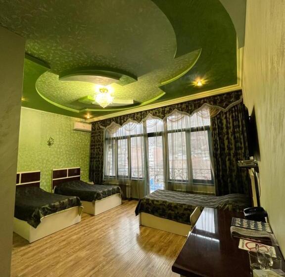 带阳台的三人标准间, Prince Hotel Kapan