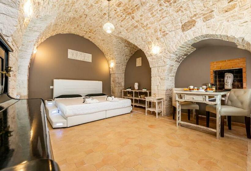 חדר סטנדרט עם מיטת קינג, Fountain   Suite Santeramo