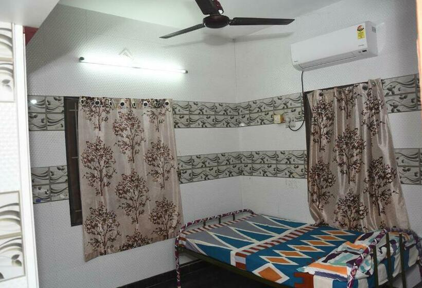 בית, חדר שינה 1, Feels Like Home