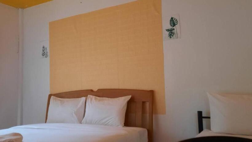 디럭스 방갈로, Long Beach Garden Resort