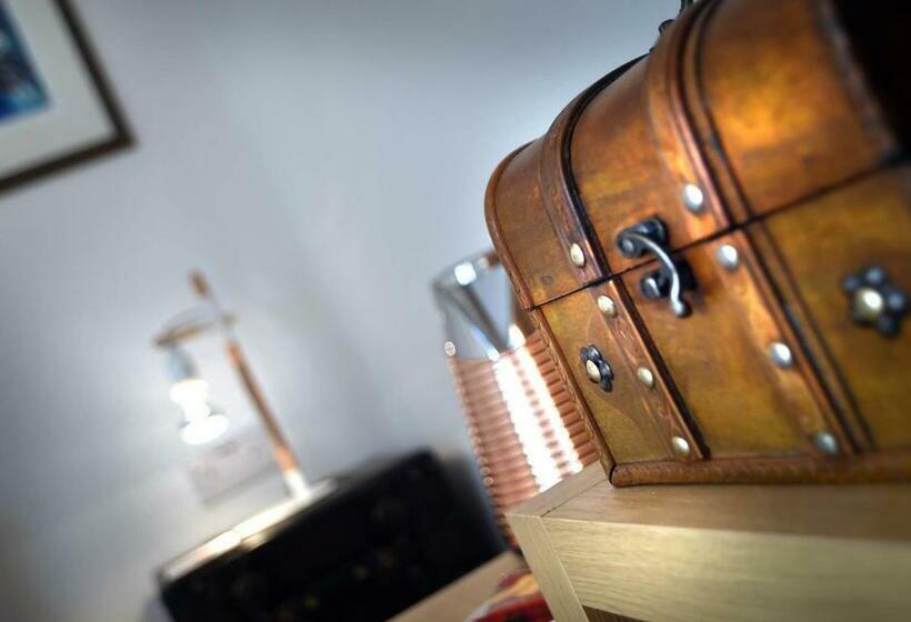 Номер Стандарт, Skye Photo Centre