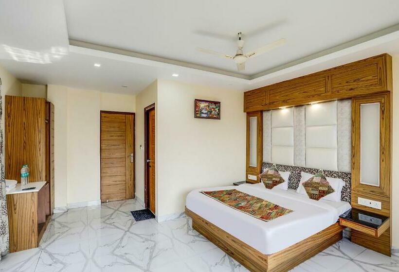 اتاق لوکس, Fab Wood View