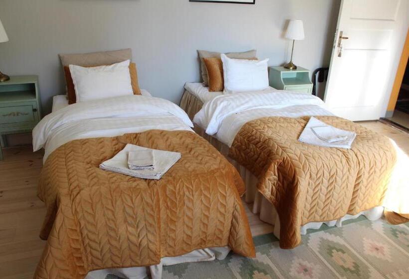 Номер Стандарт Вид на Сад, Gamla Brukshandeln B&b