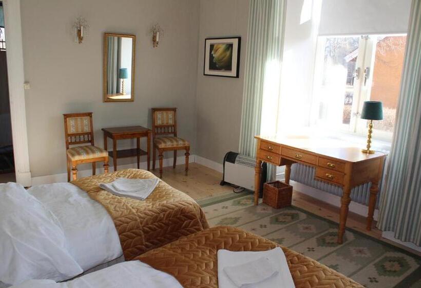 Номер Стандарт Вид на Сад, Gamla Brukshandeln B&b