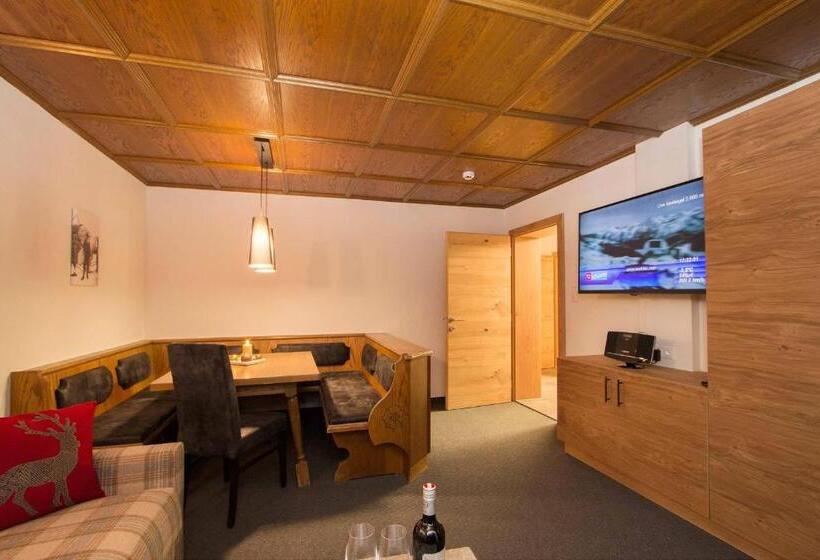 Апартаменты Comfort 2 Спальни, Gurglhof Apartmenthaus