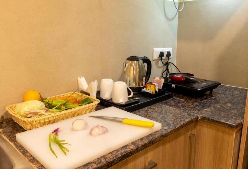 Люкс 2 Спальни, Starlit Suites Tirupati