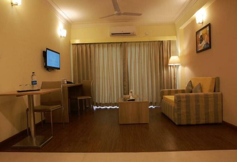 Люкс, Starlit Suites Tirupati