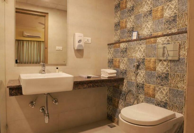 سوییت, Starlit Suites Tirupati