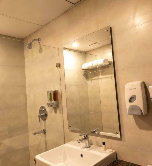 سوییت, Starlit Suites Tirupati