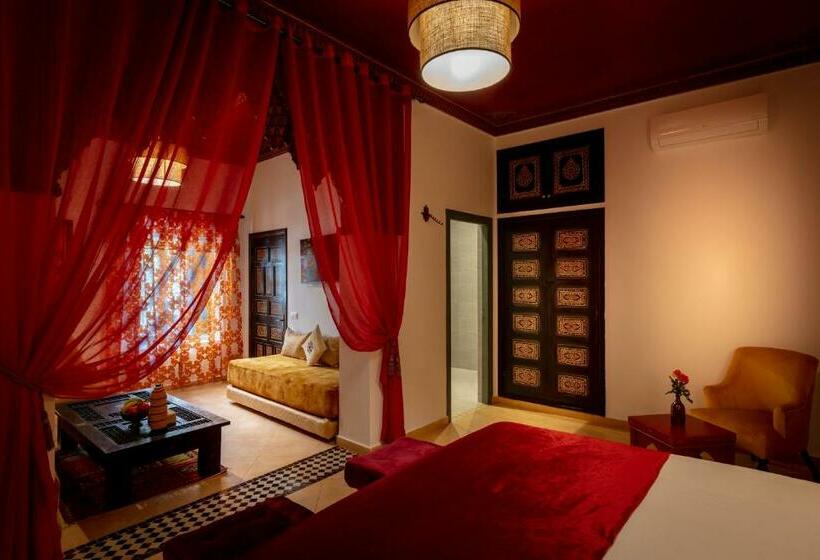 اتاق لوکس چهار تخته, Riad Les Remparts De La Kasbah