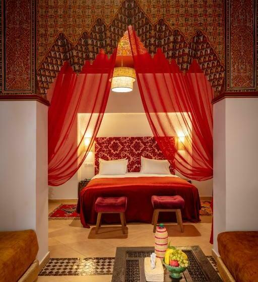 اتاق لوکس چهار تخته, Riad Les Remparts De La Kasbah