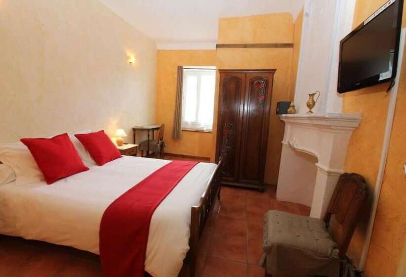 غرفة قياسية, Auberge De L Echauguette