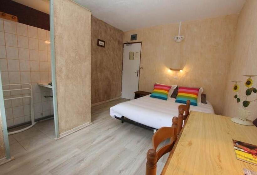 غرفة قياسية, Auberge De L Echauguette