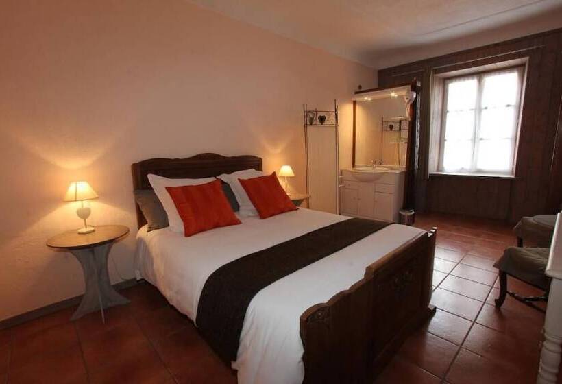 غرفة قياسية, Auberge De L Echauguette