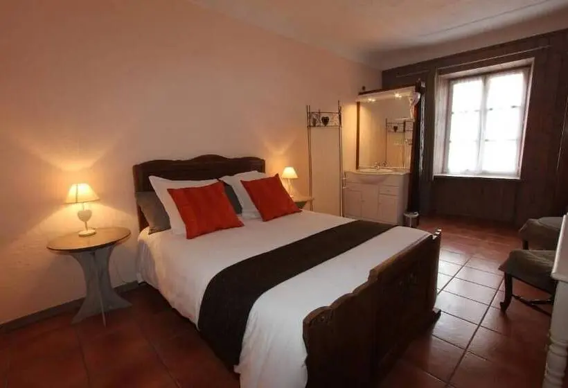 اتاق استاندارد, Auberge De L Echauguette