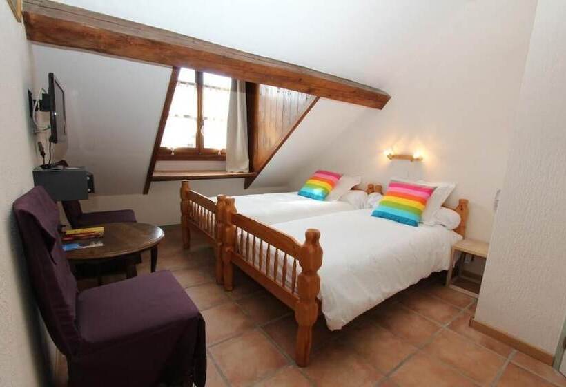 غرفة قياسية, Auberge De L Echauguette
