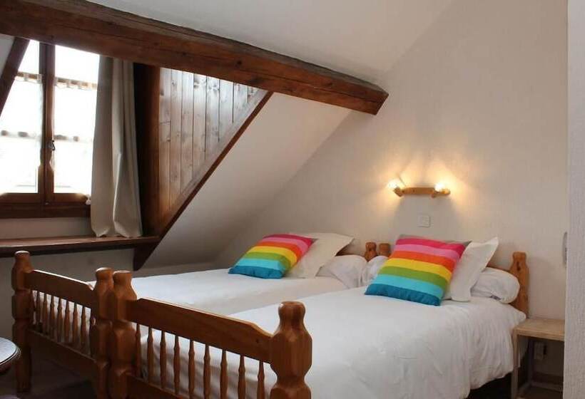 غرفة قياسية, Auberge De L Echauguette