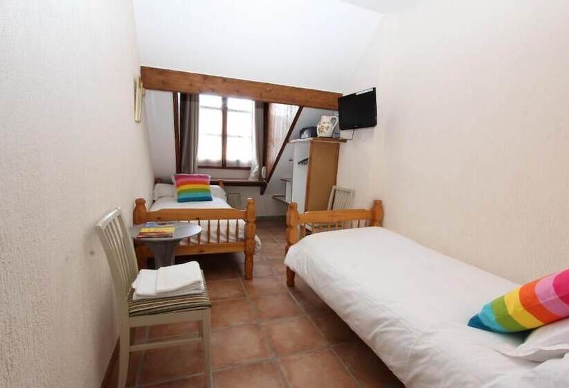 غرفة أساسية, Auberge De L Echauguette