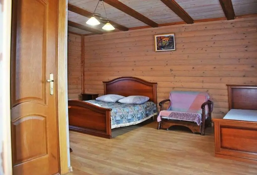 Standard Kolmen Hengen Huone Parveke, лісова казка
