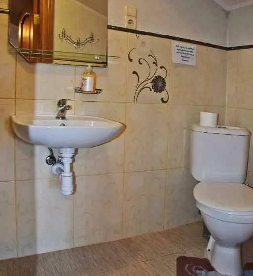 Perhehuone, лісова казка