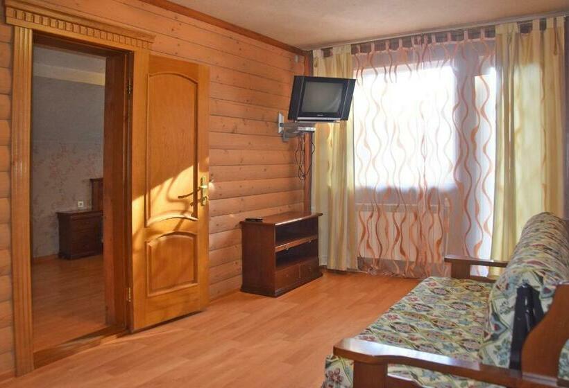 Familie Værelse, лісова казка