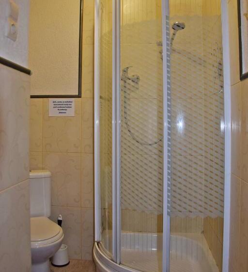 Standard Værelse, лісова казка