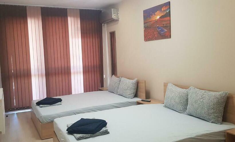 패밀리 룸, Black Sea Pearl Complex 1