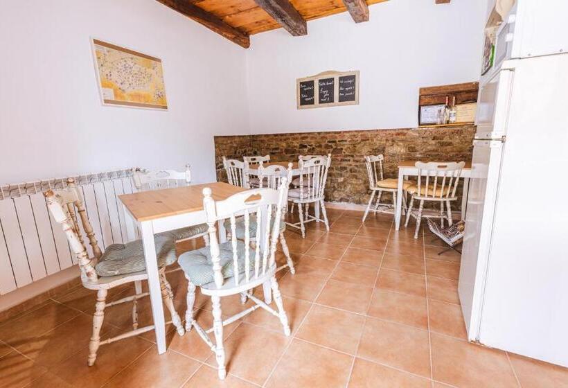 Дом 3 Спальни, Chalet Giuel