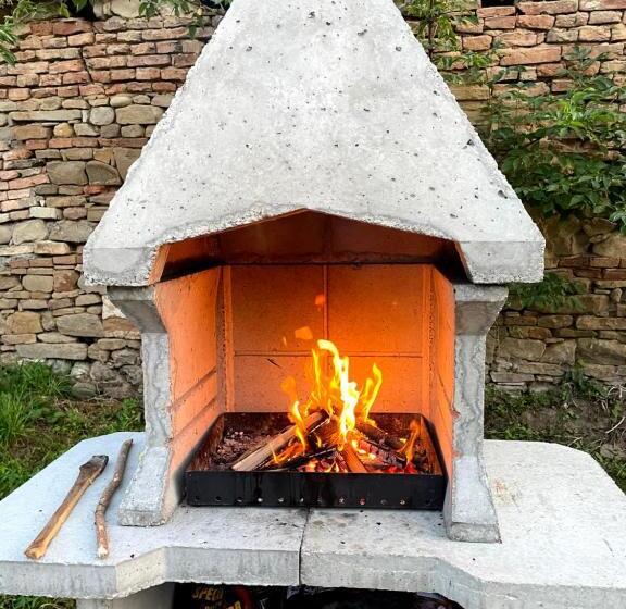 Дом 3 Спальни, Chalet Giuel