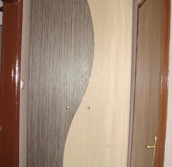 Номер Стандарт, Platán Panzió