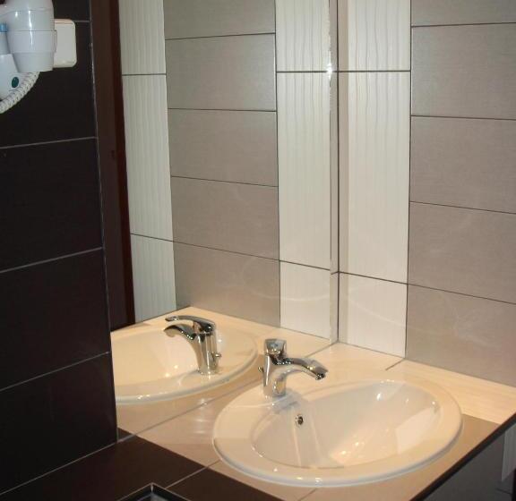 Номер Стандарт, Platán Panzió