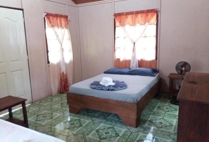 小室, Cabaña En El Rincon Corcovado