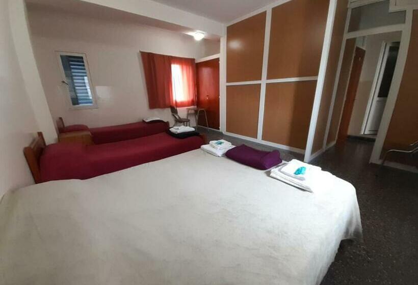 Четырехместный Номер Стандарт, Patricias 381