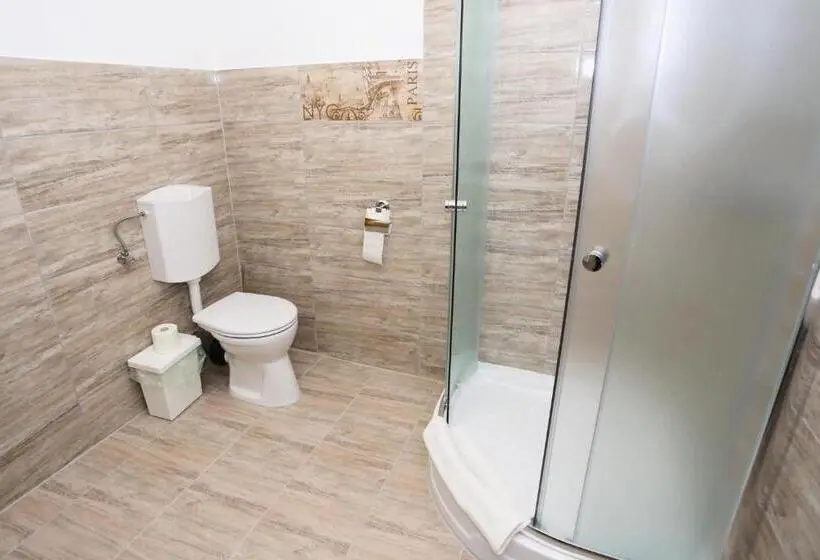 اتاق استاندارد, Mezzo Budapest