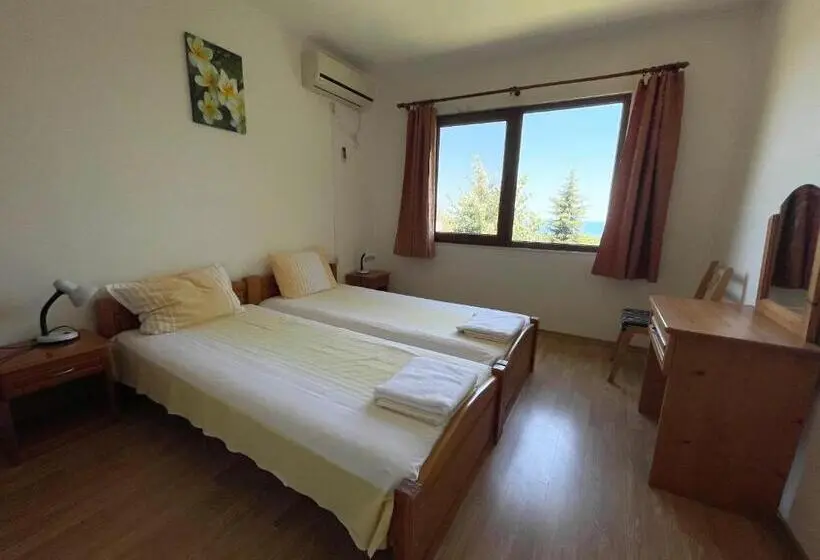 Huoneisto 2 Makuuhuonetta Parveke, Complex Terazini
