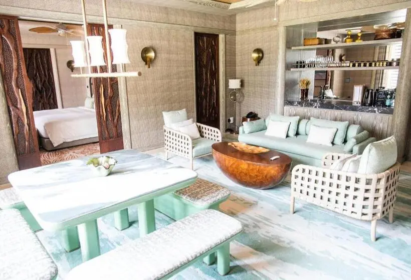 デラックススイート, Iniala Beach House