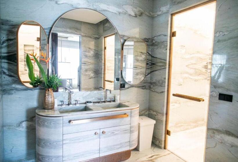 디럭스 스위트, Iniala Beach House